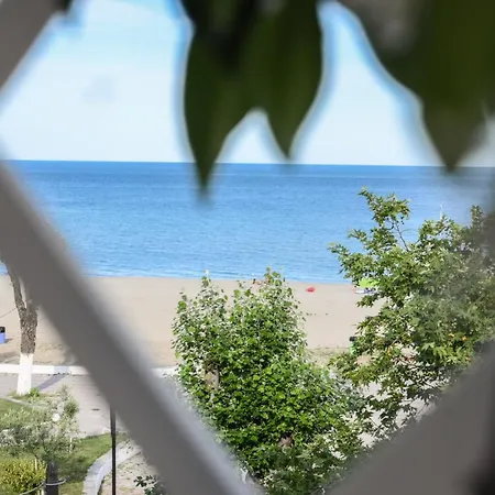 Giorgos Apartments Sea View Olympiaki Akti Exterior photo