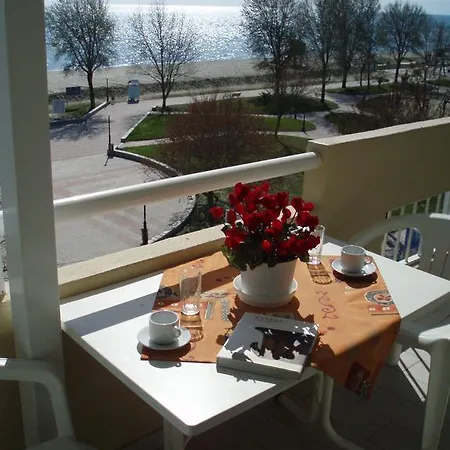 Giorgos Apartments Sea View Olympiaki Akti Exterior photo