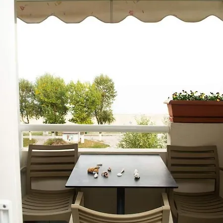 Giorgos Apartments Sea View Olympiaki Akti Exterior photo